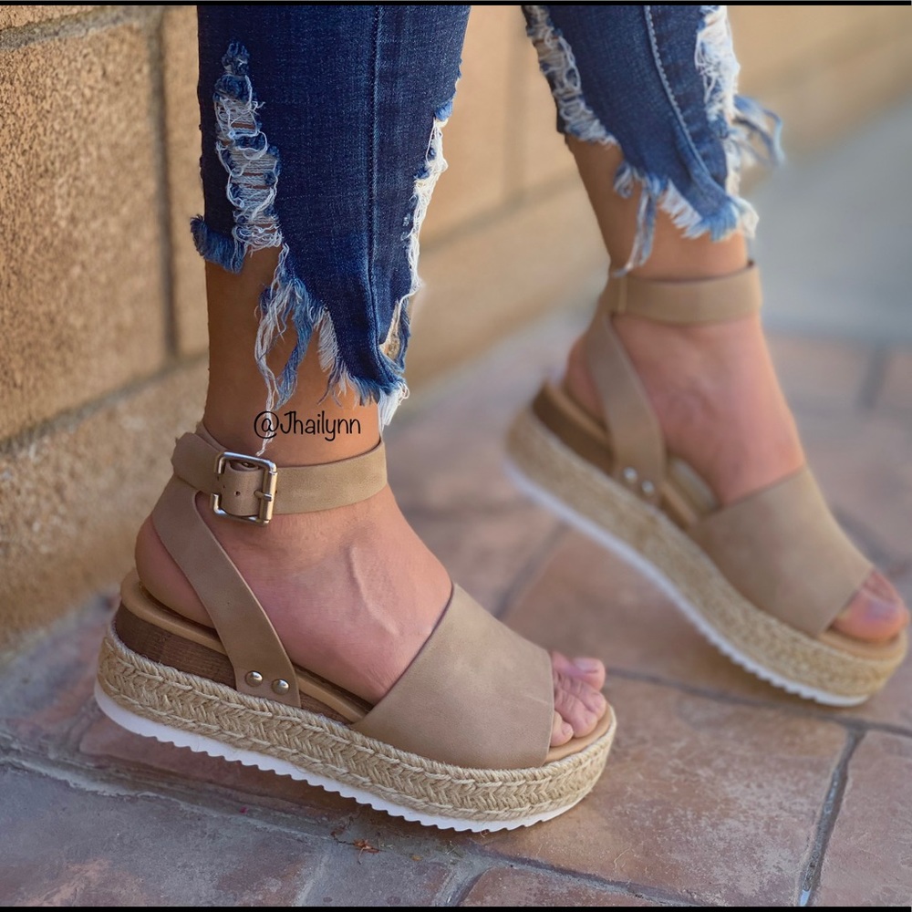 Natural Espadrille sandal - Picture 4 of 9